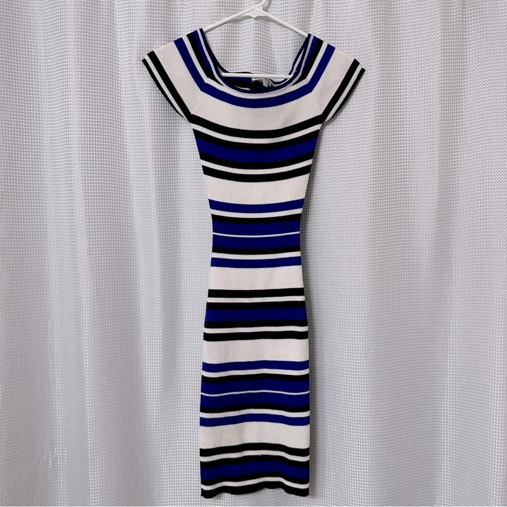 Charlotte Russe • Bodycon Cap Sleeve Sweater Dress • Size XS - Picture 2 of 6